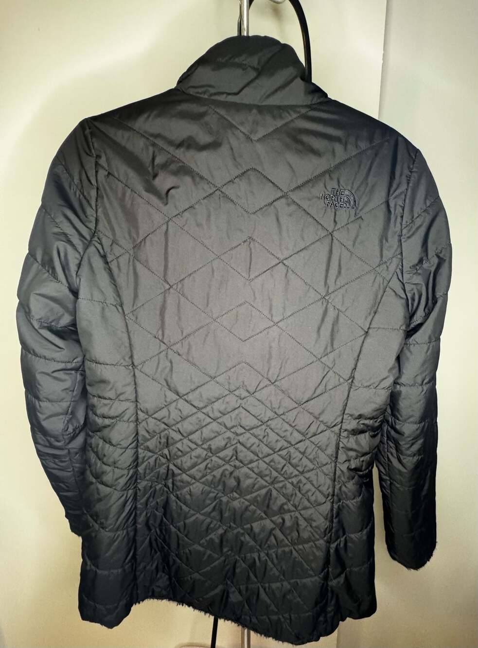 The North Face Women's Mossbud Reversible Jacket - Picture 5 of 6